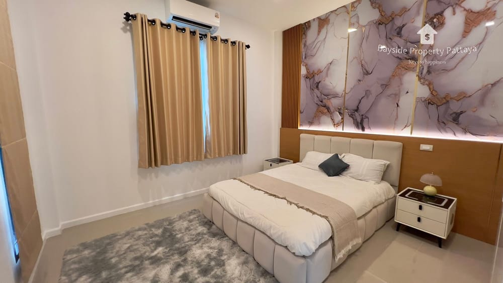 Spacious 4-Bedroom Detached House for Sale in East Pattaya - Pet Friendly with Air Conditioning 11