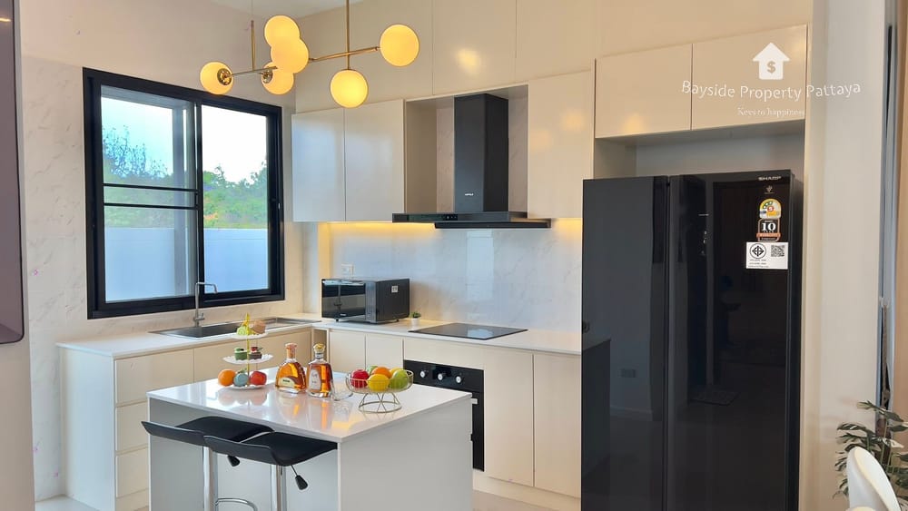 Spacious 4-Bedroom Detached House for Sale in East Pattaya - Pet Friendly with Air Conditioning 14