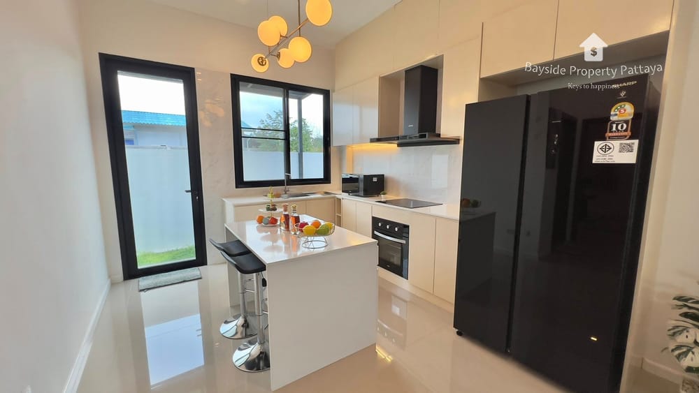 Spacious 4-Bedroom Detached House for Sale in East Pattaya - Pet Friendly with Air Conditioning 17
