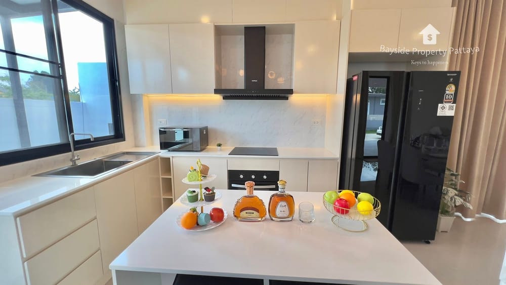 Spacious 4-Bedroom Detached House for Sale in East Pattaya - Pet Friendly with Air Conditioning 18
