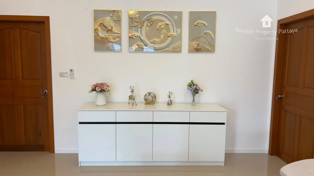 Spacious 4-Bedroom Detached House for Sale in East Pattaya - Pet Friendly with Air Conditioning 22