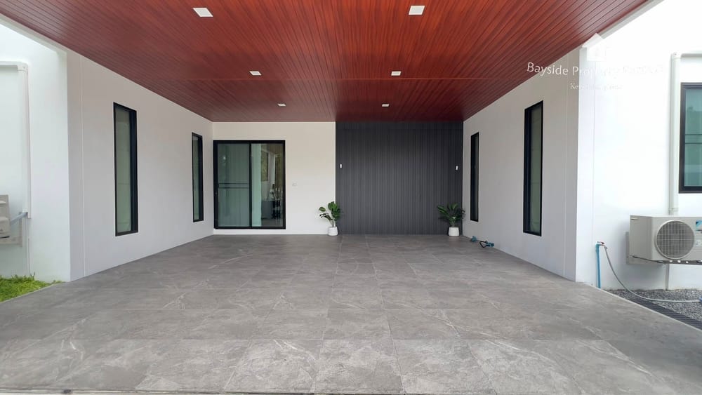 Spacious 4-Bedroom Detached House for Sale in East Pattaya - Pet Friendly with Air Conditioning 23