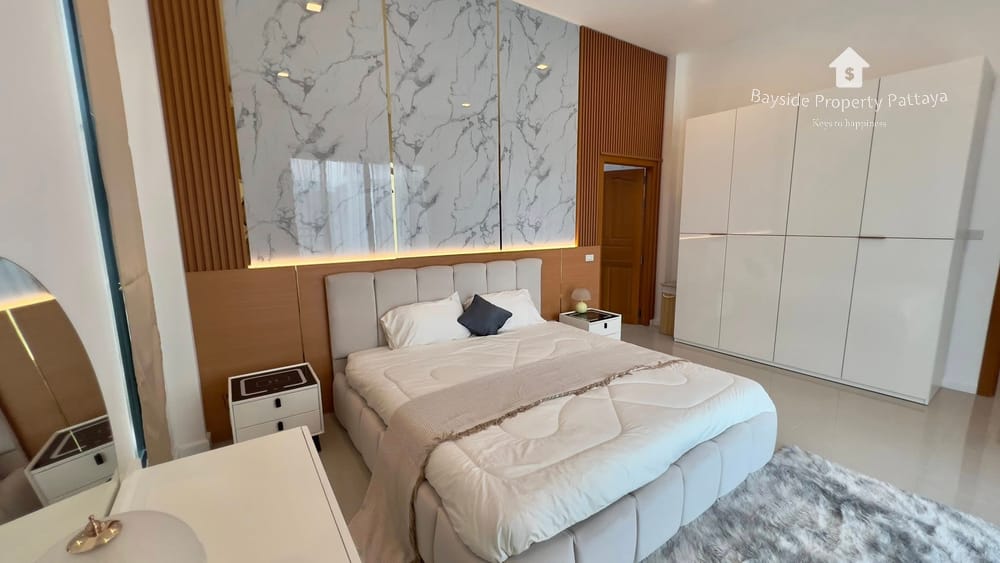 Spacious 4-Bedroom Detached House for Sale in East Pattaya - Pet Friendly with Air Conditioning 28