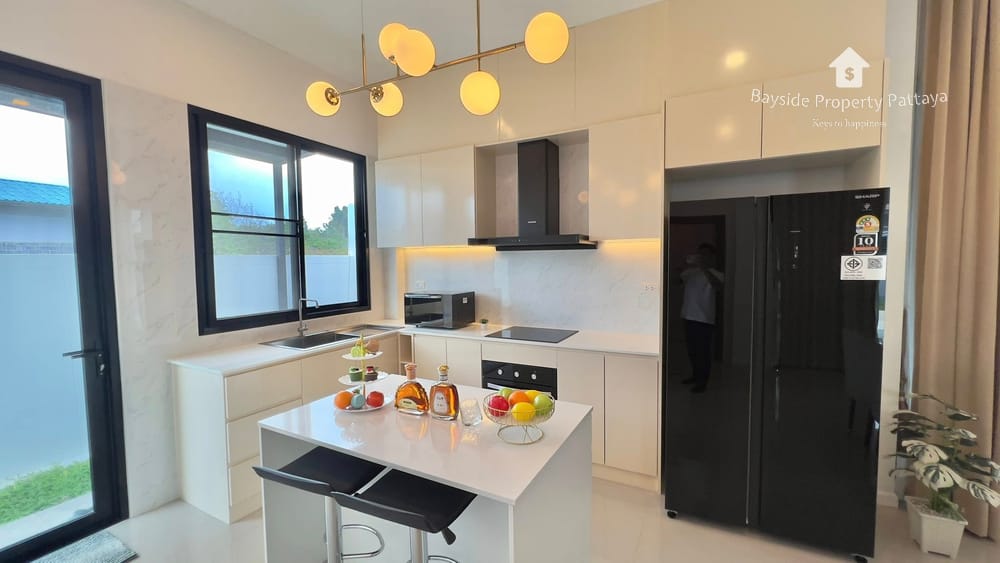 Spacious 4-Bedroom Detached House for Sale in East Pattaya - Pet Friendly with Air Conditioning 34