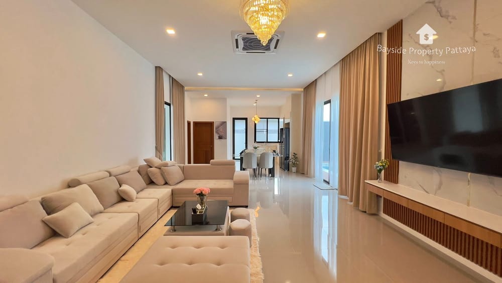Spacious 4-Bedroom Detached House for Sale in East Pattaya - Pet Friendly with Air Conditioning 36