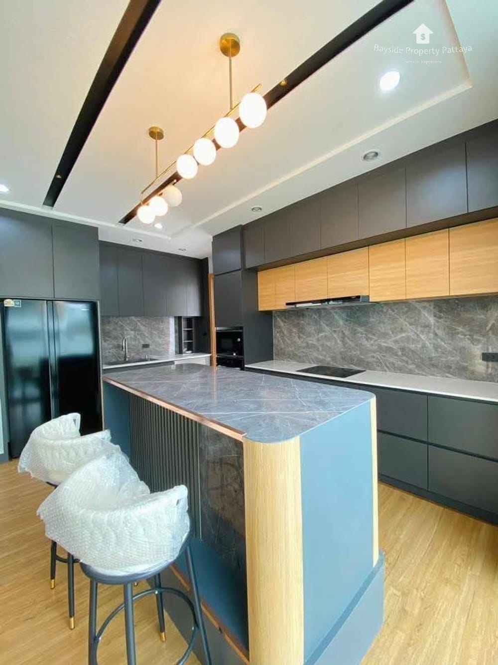 Spacious 3-Bedroom Detached House for Sale in East Pattaya - Pet Friendly with Air Conditioning 3