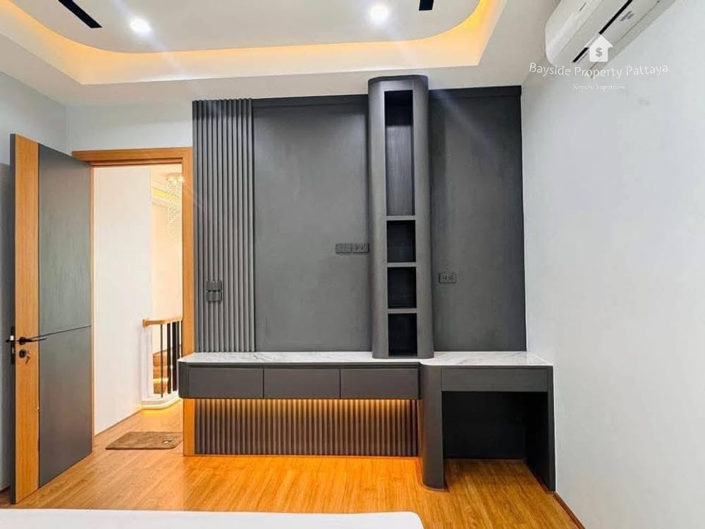 Spacious 3-Bedroom Detached House for Sale in East Pattaya - Pet Friendly with Air Conditioning 7