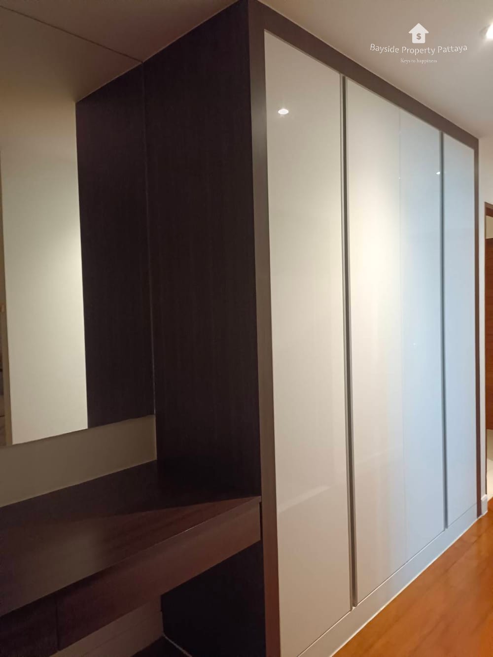2-Zimmer-Wohnung zu vermieten im The Axis, Pratumnak – Sicheres Wohnen rund um die Uhr 25