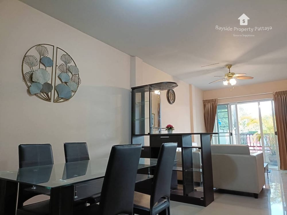 Pet-Friendly 3-Bedroom Townhouse with Air Conditioning in East Pattaya 2