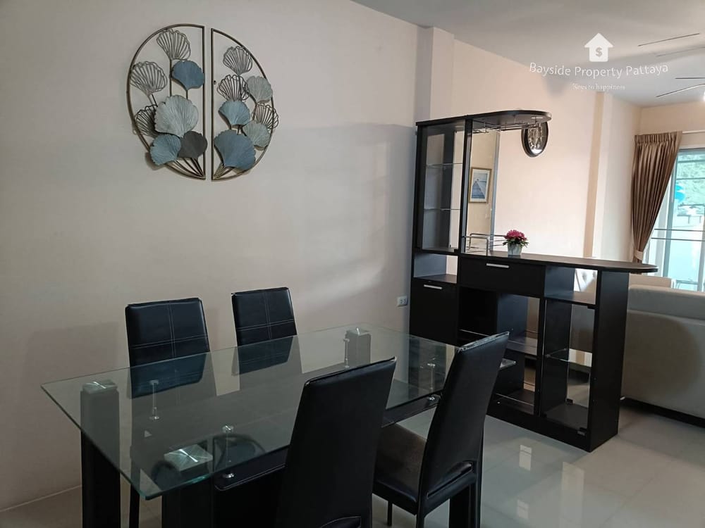 Pet-Friendly 3-Bedroom Townhouse with Air Conditioning in East Pattaya 4