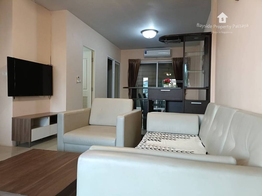 Pet-Friendly 3-Bedroom Townhouse with Air Conditioning in East Pattaya 3