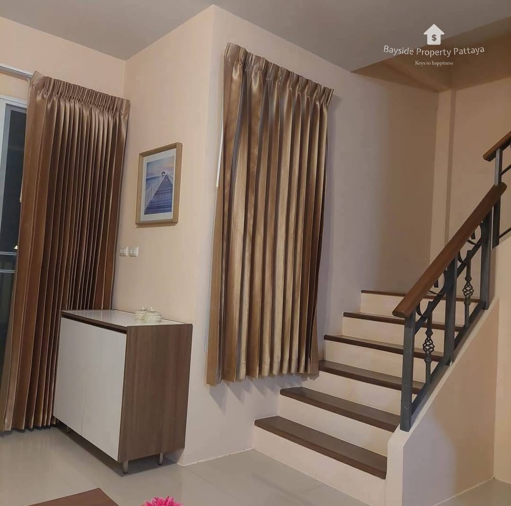 Pet-Friendly 3-Bedroom Townhouse with Air Conditioning in East Pattaya 9