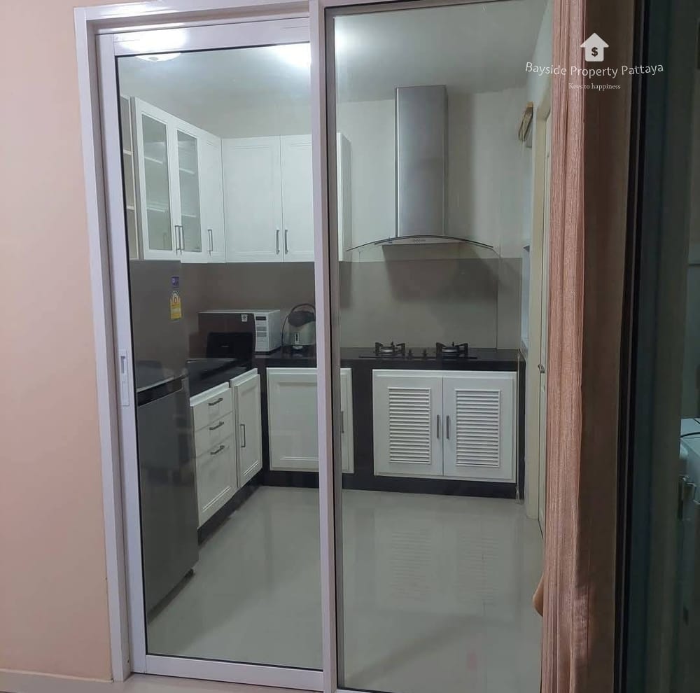 Pet-Friendly 3-Bedroom Townhouse with Air Conditioning in East Pattaya 13