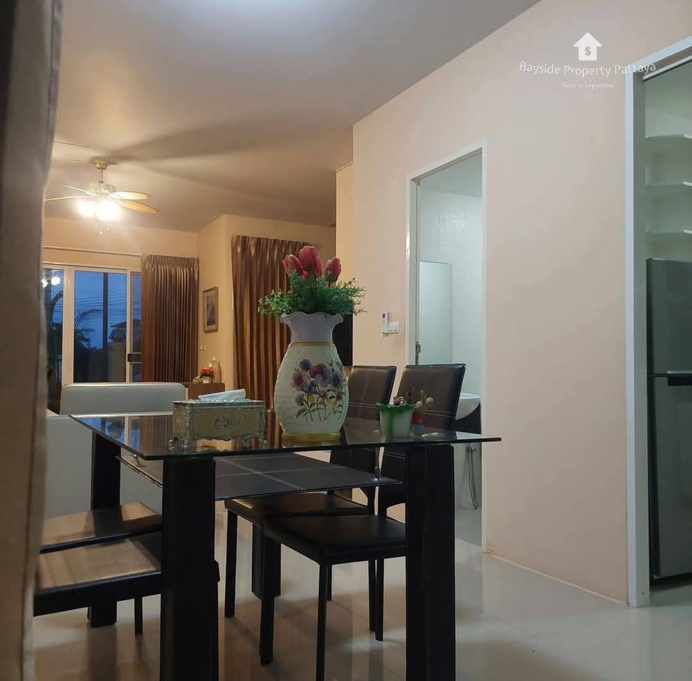 Pet-Friendly 3-Bedroom Townhouse with Air Conditioning in East Pattaya 15