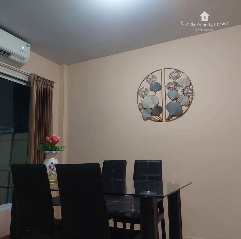 Pet-Friendly 3-Bedroom Townhouse with Air Conditioning in East Pattaya 16