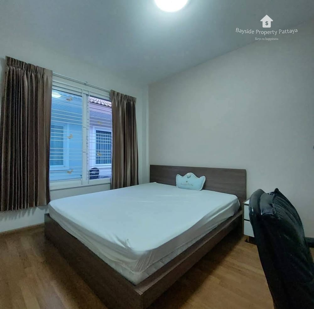 Pet-Friendly 3-Bedroom Townhouse with Air Conditioning in East Pattaya 21