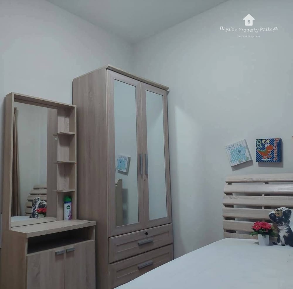 Pet-Friendly 3-Bedroom Townhouse with Air Conditioning in East Pattaya 24