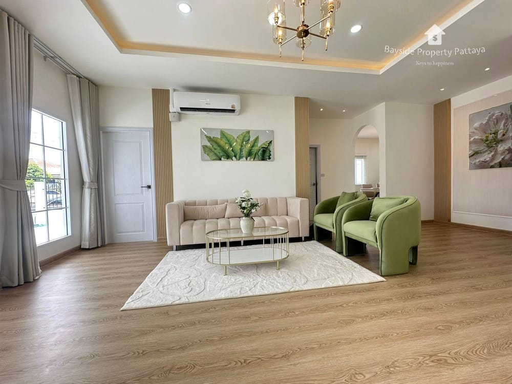 Spacious 3-Bedroom Detached House for Sale in Eakmongkol Village 4, East Pattaya - Pet Friendly 2