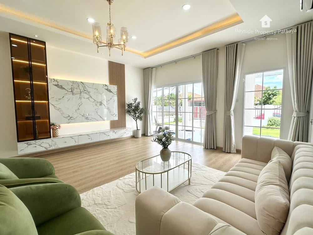 Spacious 3-Bedroom Detached House for Sale in Eakmongkol Village 4, East Pattaya - Pet Friendly 3