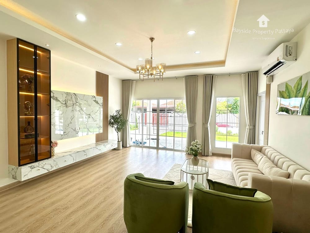 Spacious 3-Bedroom Detached House for Sale in Eakmongkol Village 4, East Pattaya - Pet Friendly 10