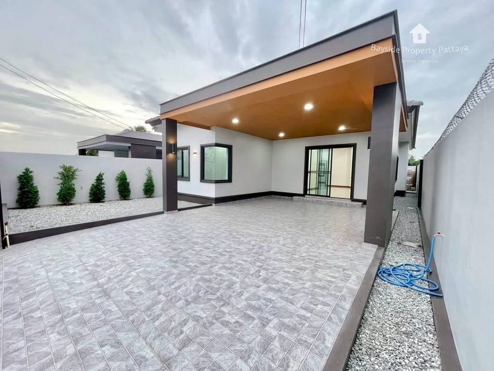 Spacious 3-Bedroom Detached House for Sale in East Pattaya - Pet Friendly with Air Conditioning 15