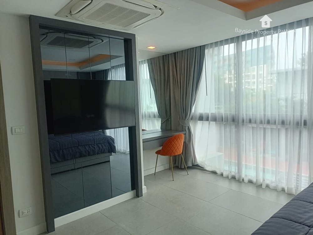 3-Bedroom Condo for Sale or Rent in Jomtien, Pattaya - Air Conditioned 3