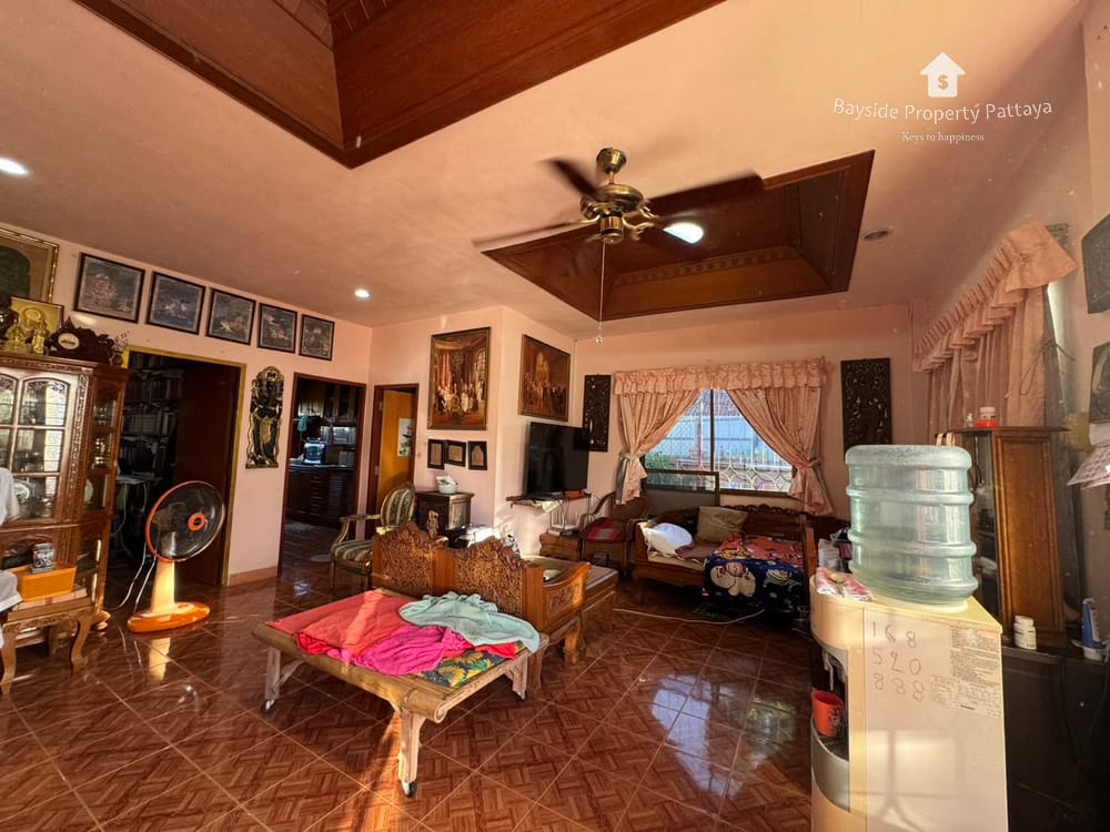 2-Bedroom House in Eakmongkol Village 1, East Pattaya - Pet Friendly with Air Conditioning 3