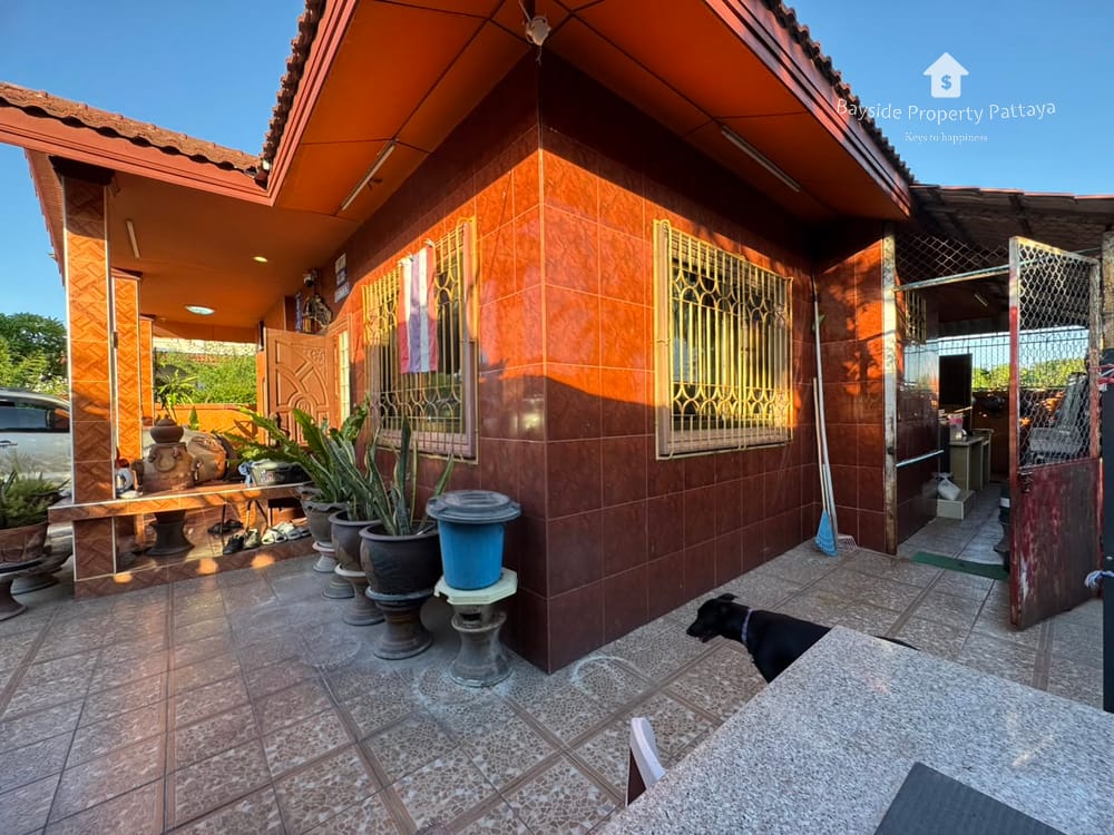 2-Bedroom House in Eakmongkol Village 1, East Pattaya - Pet Friendly with Air Conditioning 5