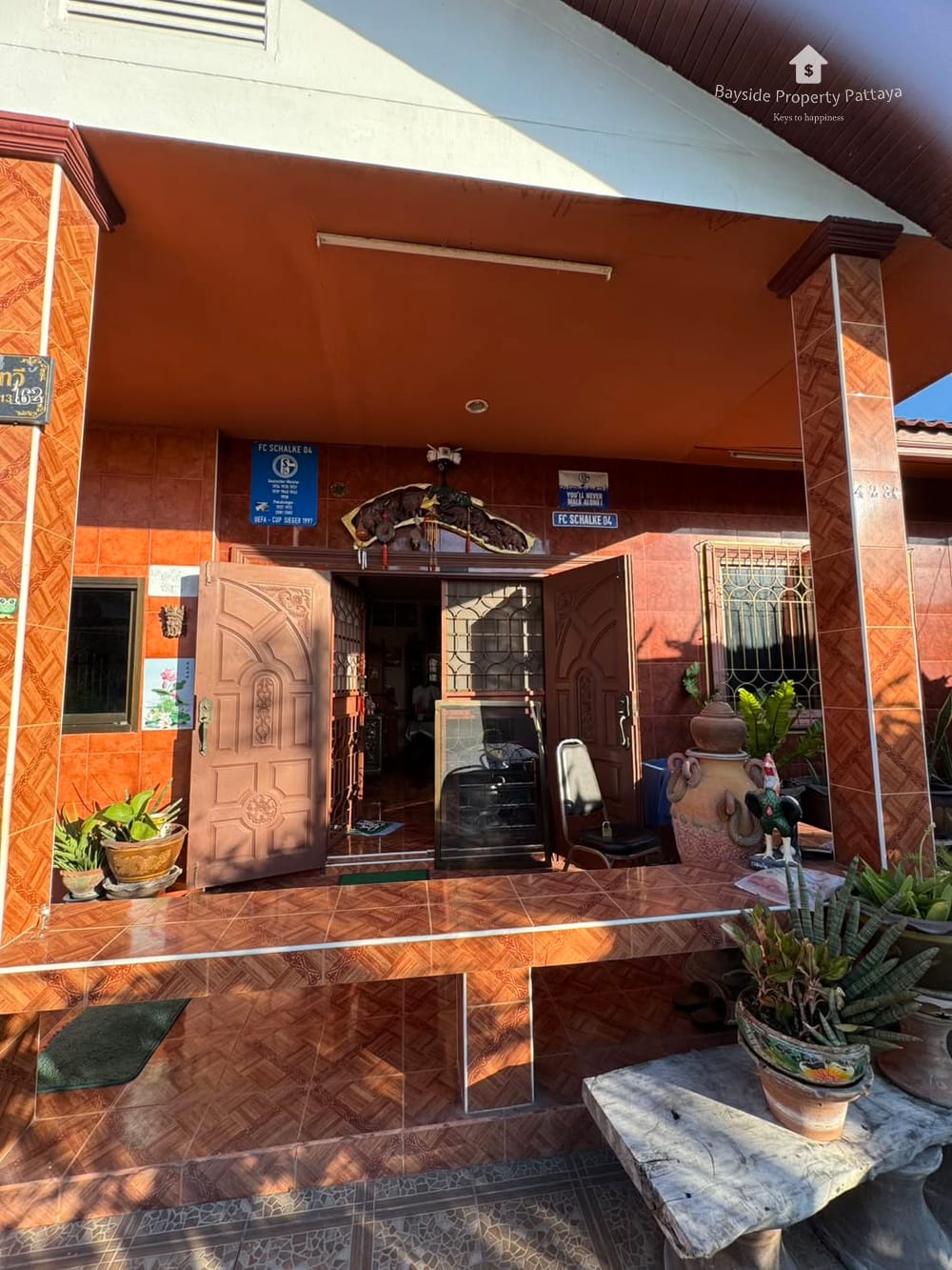 2-Bedroom House in Eakmongkol Village 1, East Pattaya - Pet Friendly with Air Conditioning 6