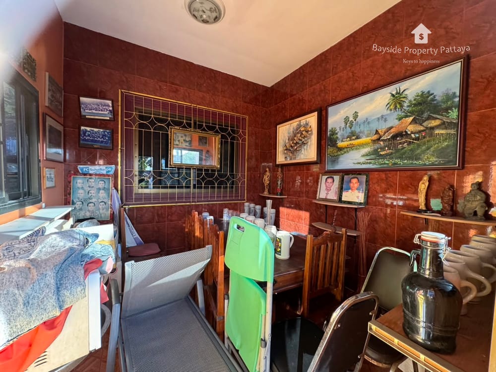 2-Bedroom House in Eakmongkol Village 1, East Pattaya - Pet Friendly with Air Conditioning 8