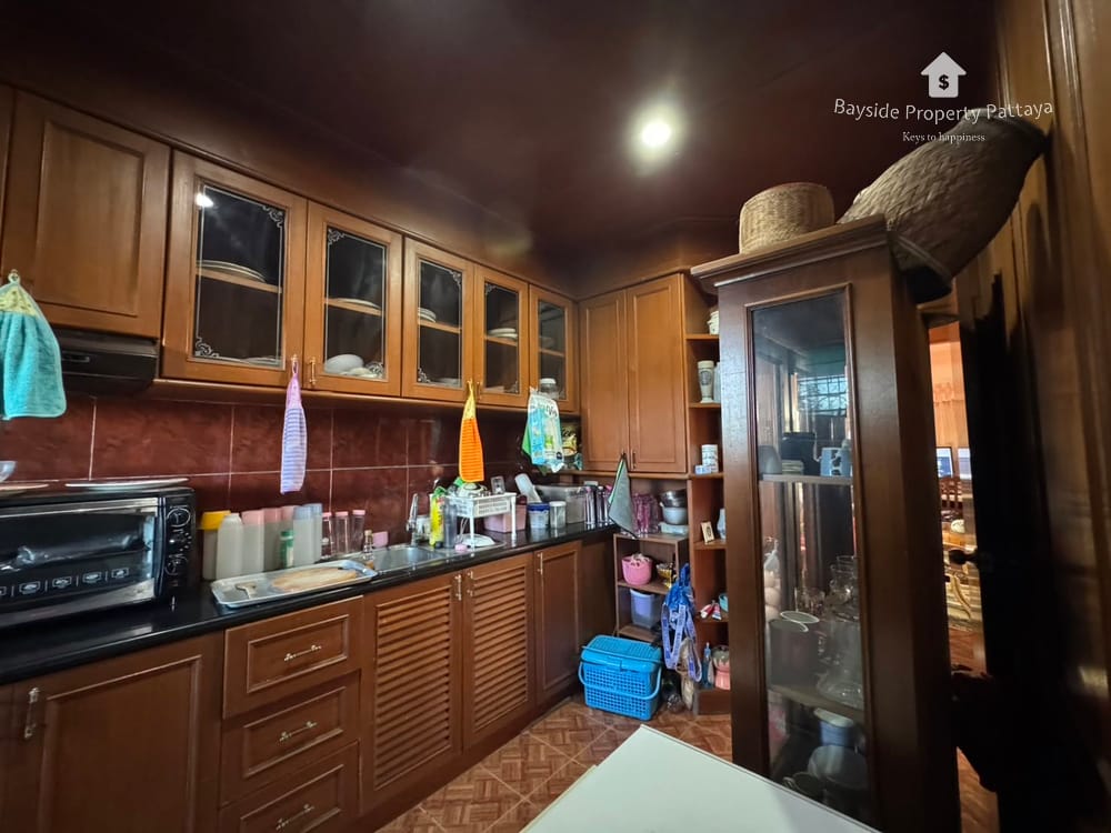 2-Bedroom House in Eakmongkol Village 1, East Pattaya - Pet Friendly with Air Conditioning 11