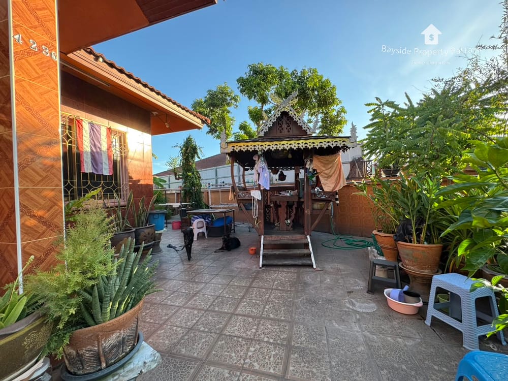 2-Bedroom House in Eakmongkol Village 1, East Pattaya - Pet Friendly with Air Conditioning 18