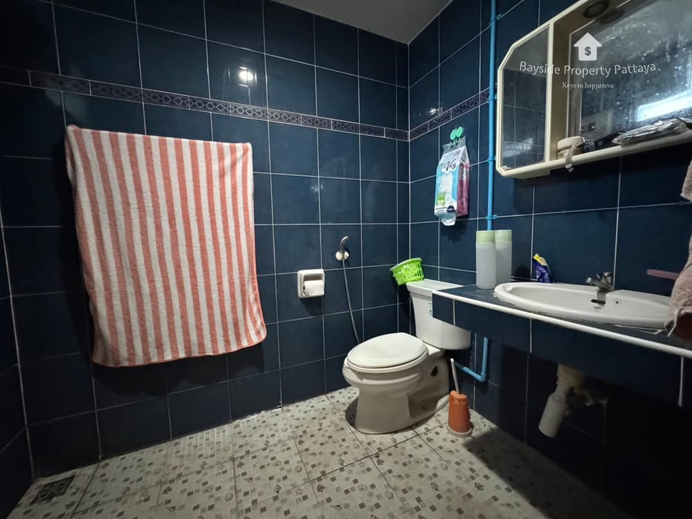 2-Bedroom House in Eakmongkol Village 1, East Pattaya - Pet Friendly with Air Conditioning 22