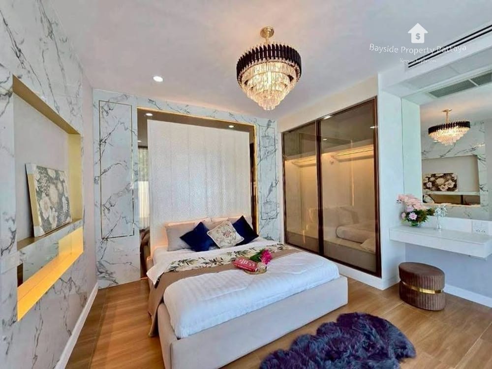 Spacious 3-Bedroom Pool Villa for Rent in East Pattaya - Pet Friendly with Air Conditioning 8