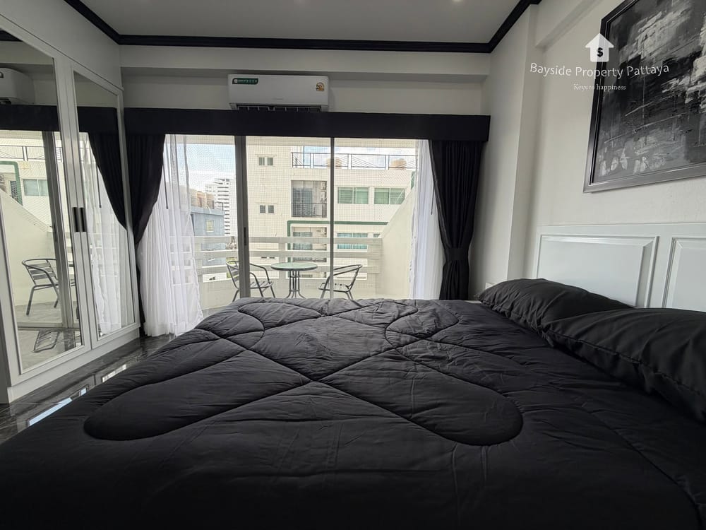 Beachfront Studio for Sale and Rent in Pattaya Condotel Chain, Jomtien 4