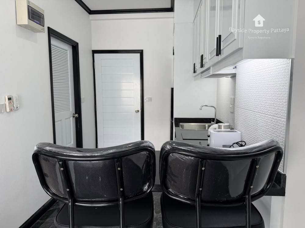 Beachfront Studio for Sale and Rent in Pattaya Condotel Chain, Jomtien 8