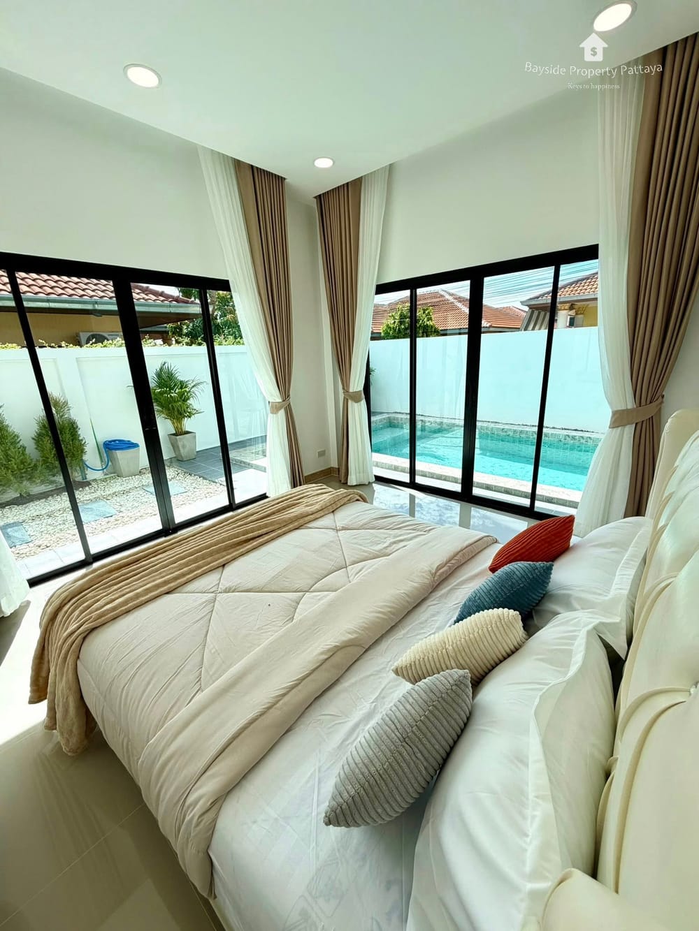 Eakmongkol Village 4: Villa mit 3 Schlafzimmern, Pool & Stadtblick in Ost-Pattaya 22