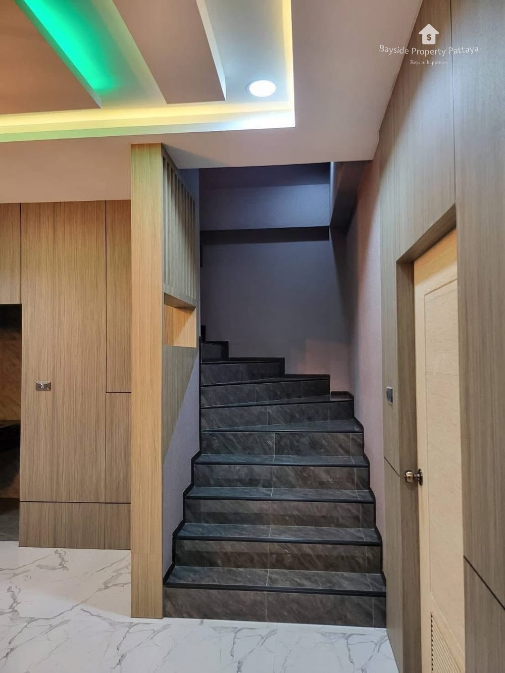 ขาย 6 ห้องนอน บ้าน ใน พัทยาตะวันออก, พัทยา 16
