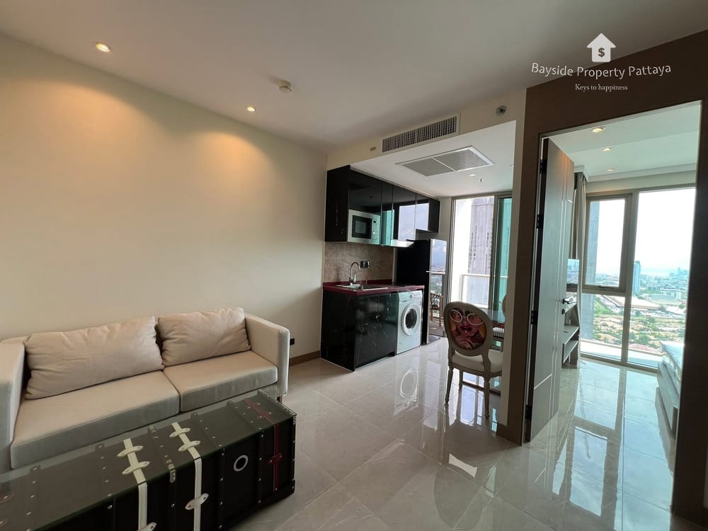 Stunning 1-Bedroom Sea View Condo for Sale at The Riviera Ocean Drive, Jomtien 2