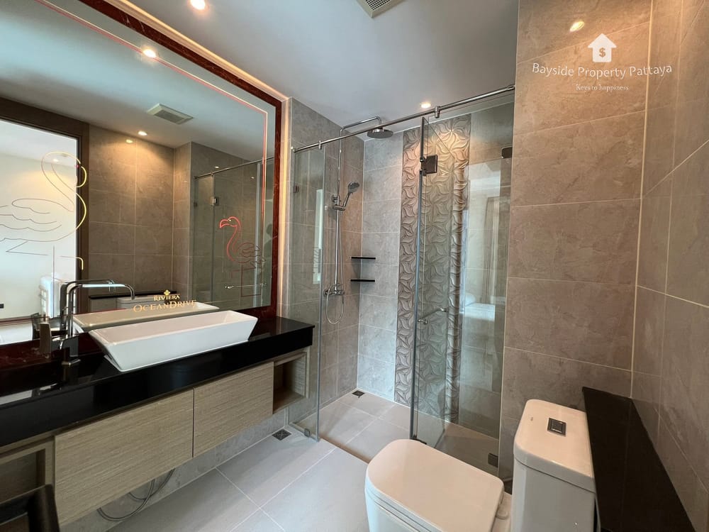 Stunning 1-Bedroom Sea View Condo for Sale at The Riviera Ocean Drive, Jomtien 11