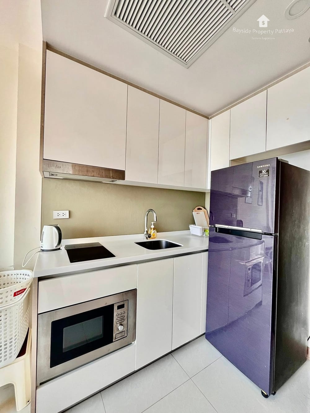 Sea View 1-Bed Condo for Rent at The Riviera Jomtien, Pattaya - 24/7 Security 4