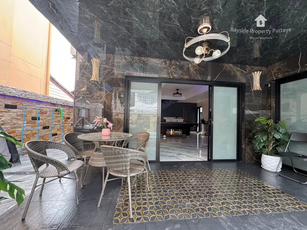 Spacious 3-Bedroom Pool Villa with City View for Sale in Pattaya City 5