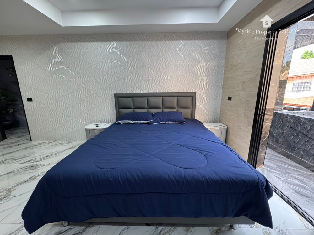 Spacious 3-Bedroom Pool Villa with City View for Sale in Pattaya City 22