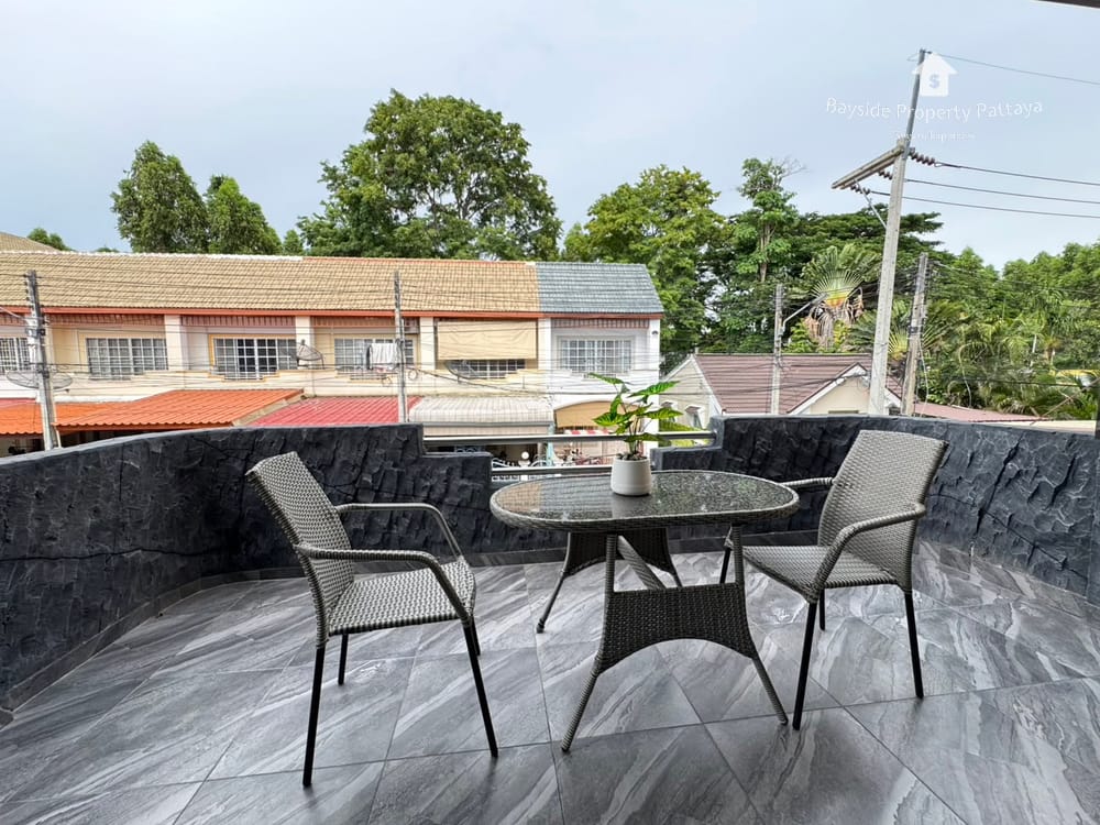 Spacious 3-Bedroom Pool Villa with City View for Sale in Pattaya City 28