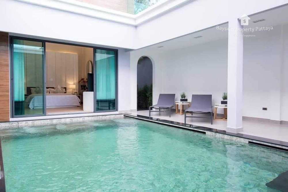 Spacious 4-Bedroom Villa for Sale and Rent in East Pattaya 2