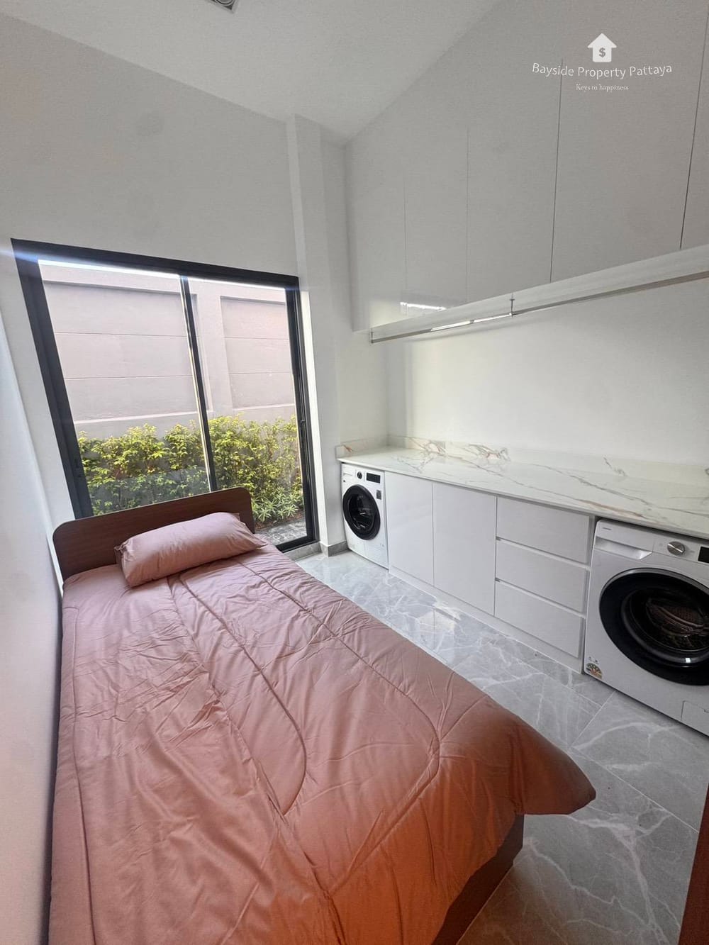 Spacious 4-Bedroom Villa for Sale and Rent in East Pattaya 21