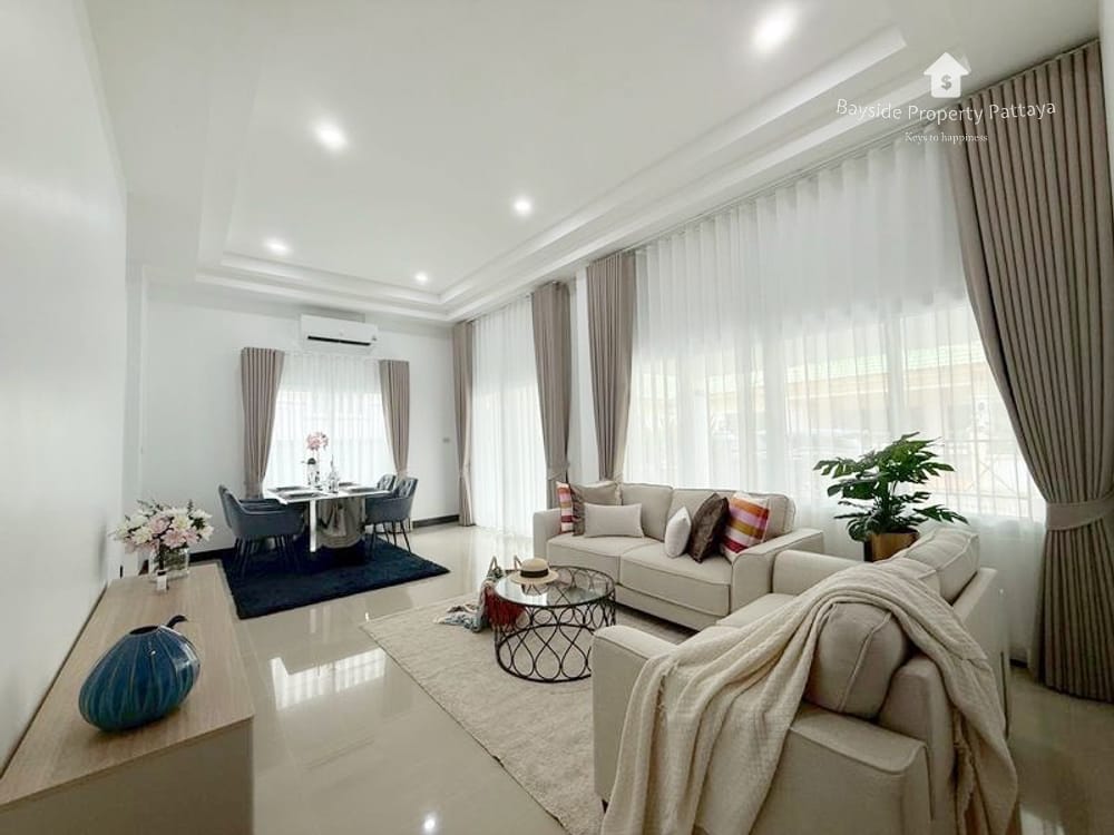 2-Bedroom House for Sale with Air Conditioning in Nong Pla Lai, Pattaya 2