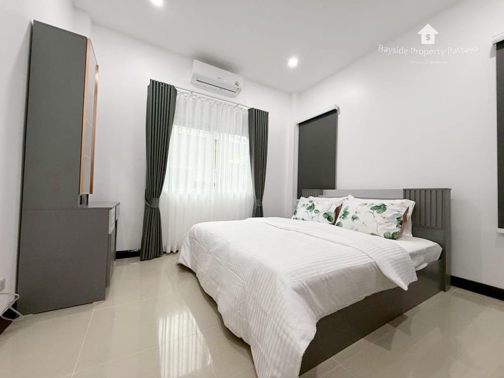 2-Bedroom House for Sale with Air Conditioning in Nong Pla Lai, Pattaya 8