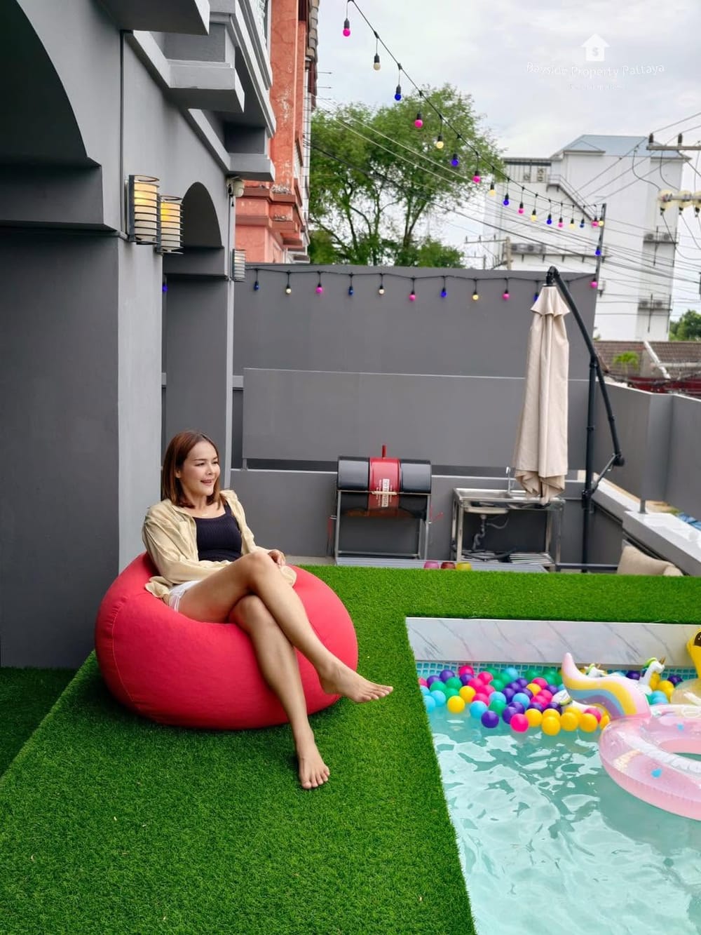 Großzügige 12-Schlafzimmer Pool-Villa in Jomtien, Pattaya zu verkaufen – Haustierfreundlich 3