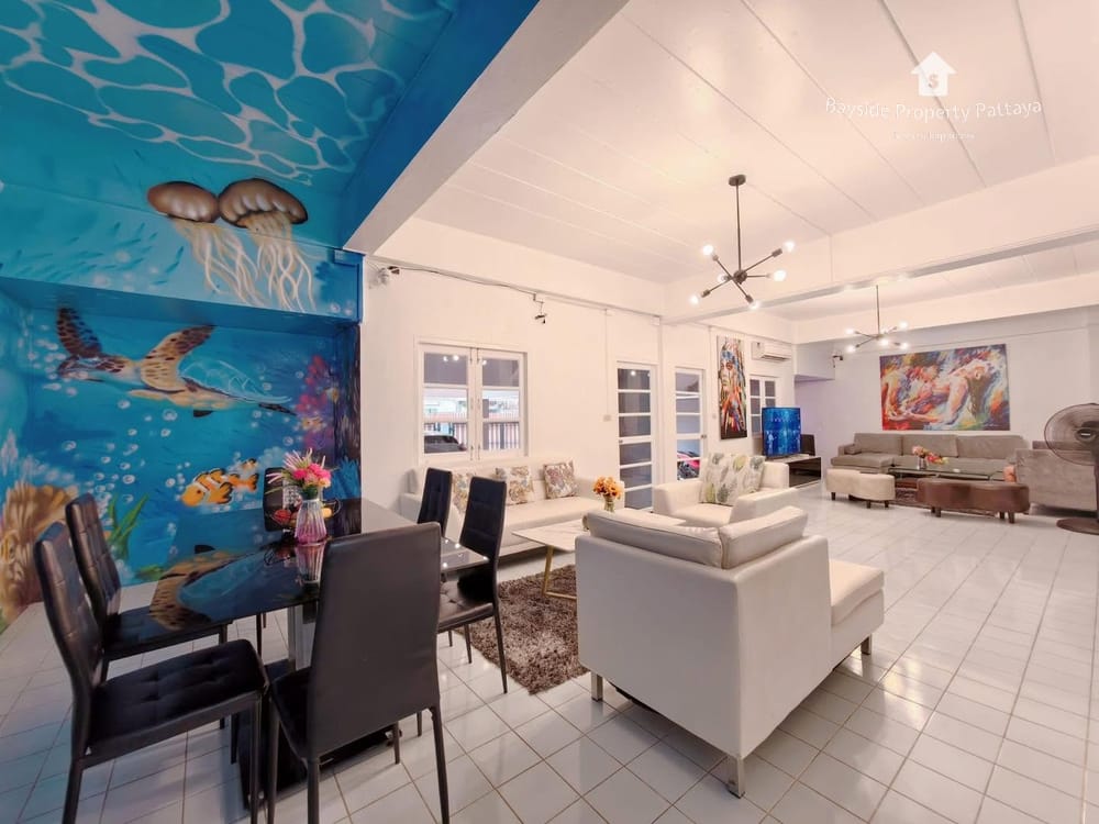 Großzügige 12-Schlafzimmer Pool-Villa in Jomtien, Pattaya zu verkaufen – Haustierfreundlich 15
